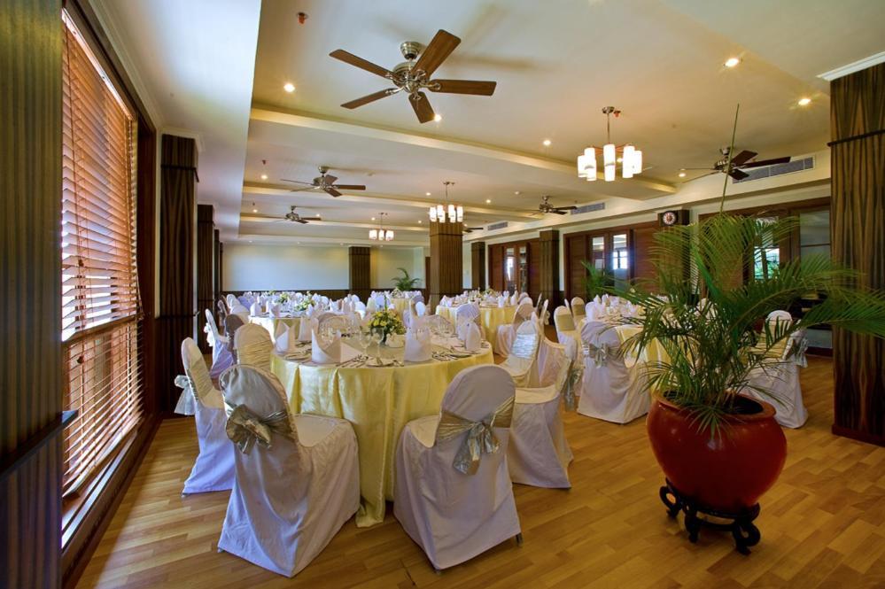 New Kuta Hotel By Lorin Uluwatu Buitenkant foto
